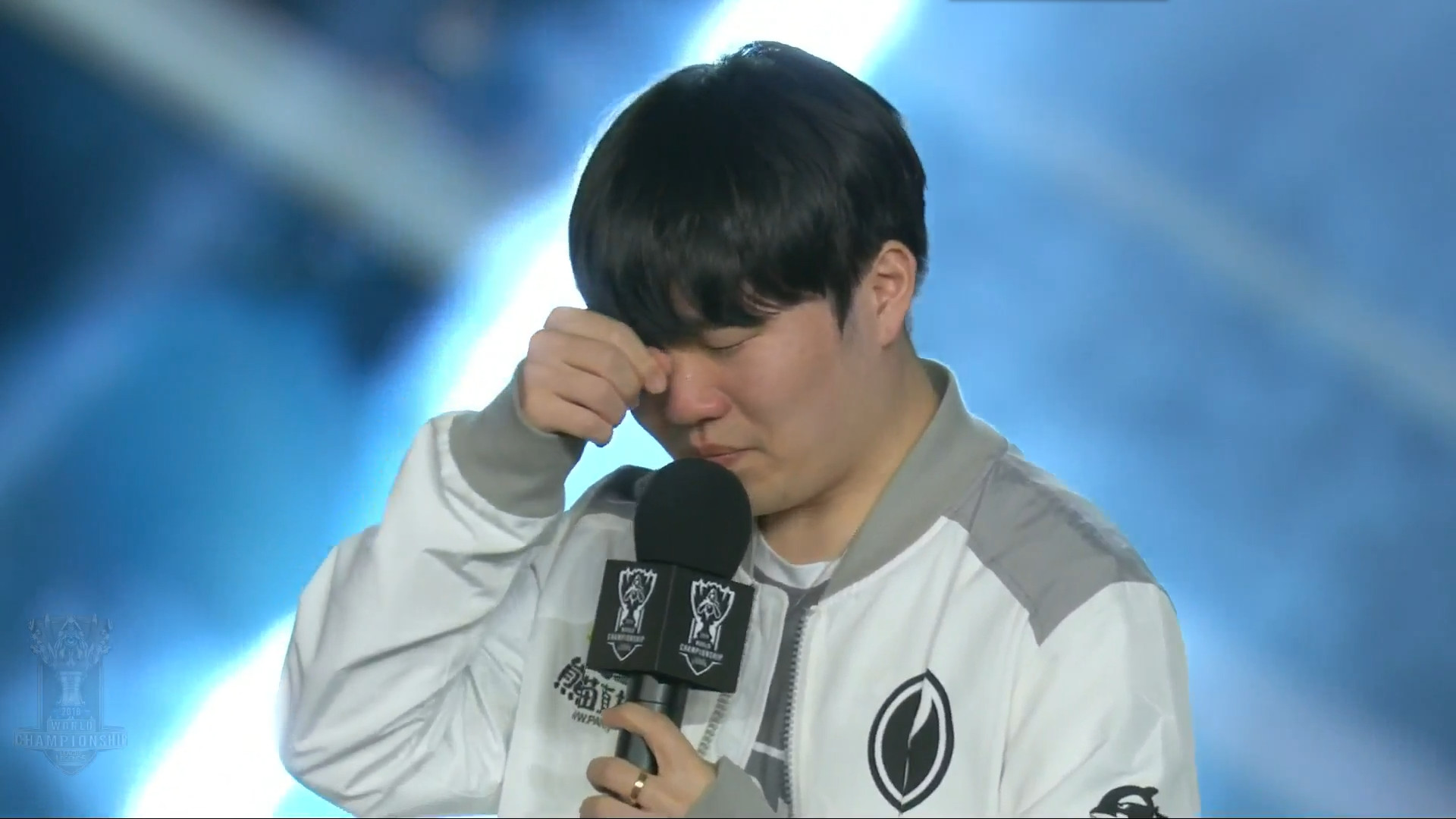 教练随即换 教练随即换